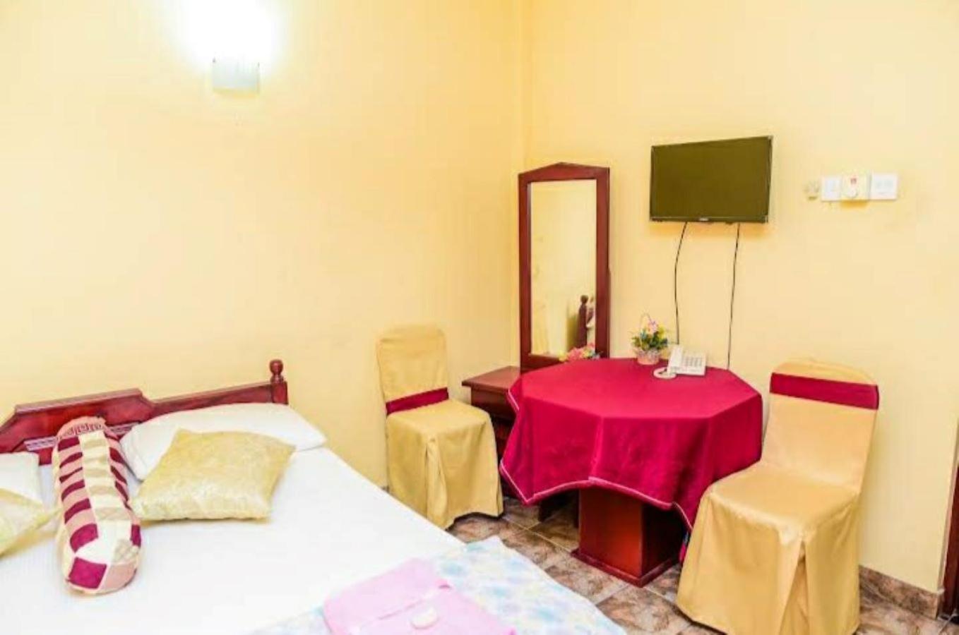 Kandy Paradise Hotel & Spa Gelioya Extérieur photo