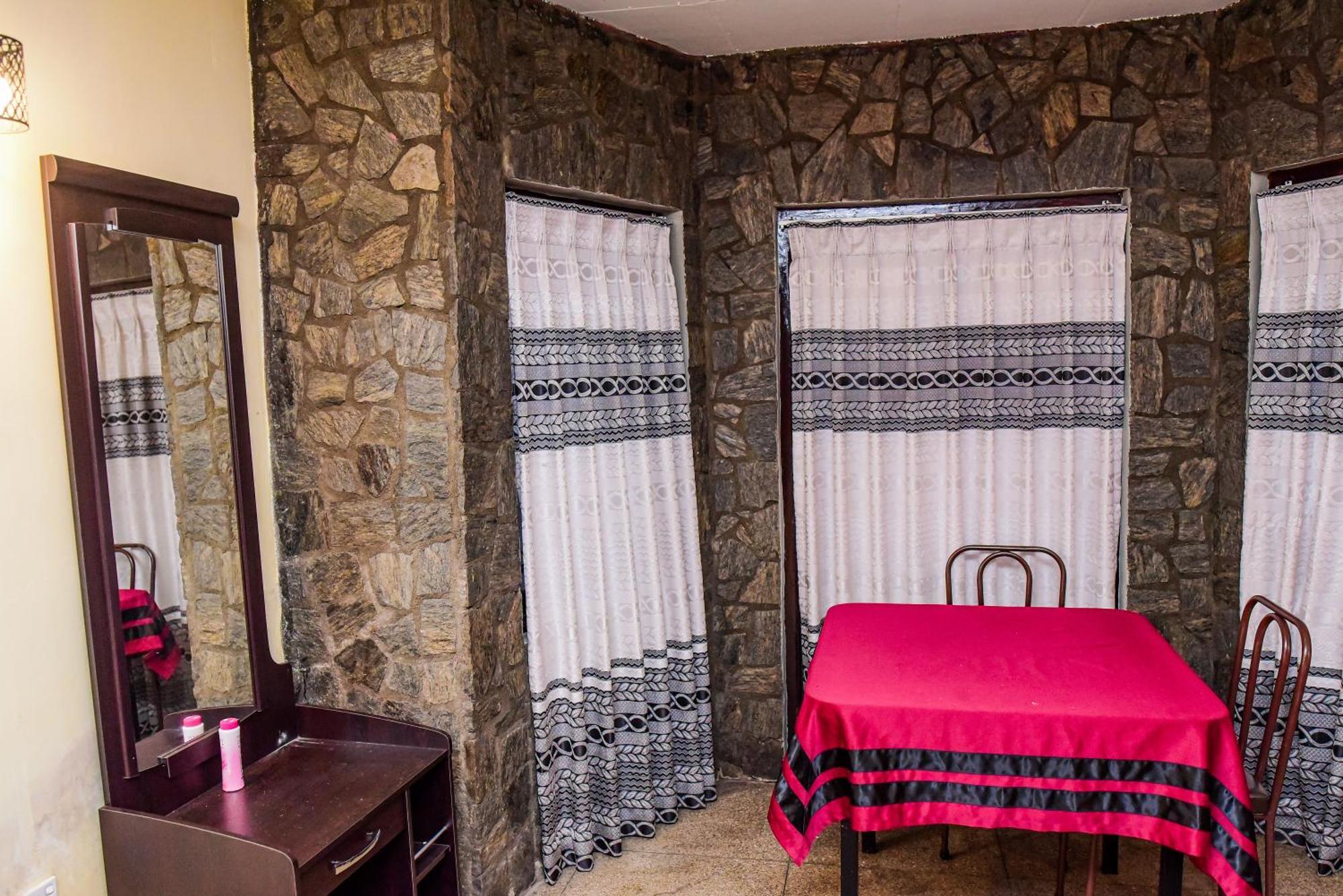 Kandy Paradise Hotel & Spa Gelioya Extérieur photo